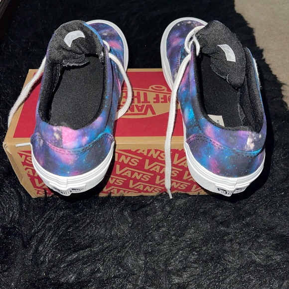 Galaxy Vans - Picture 10 of 11